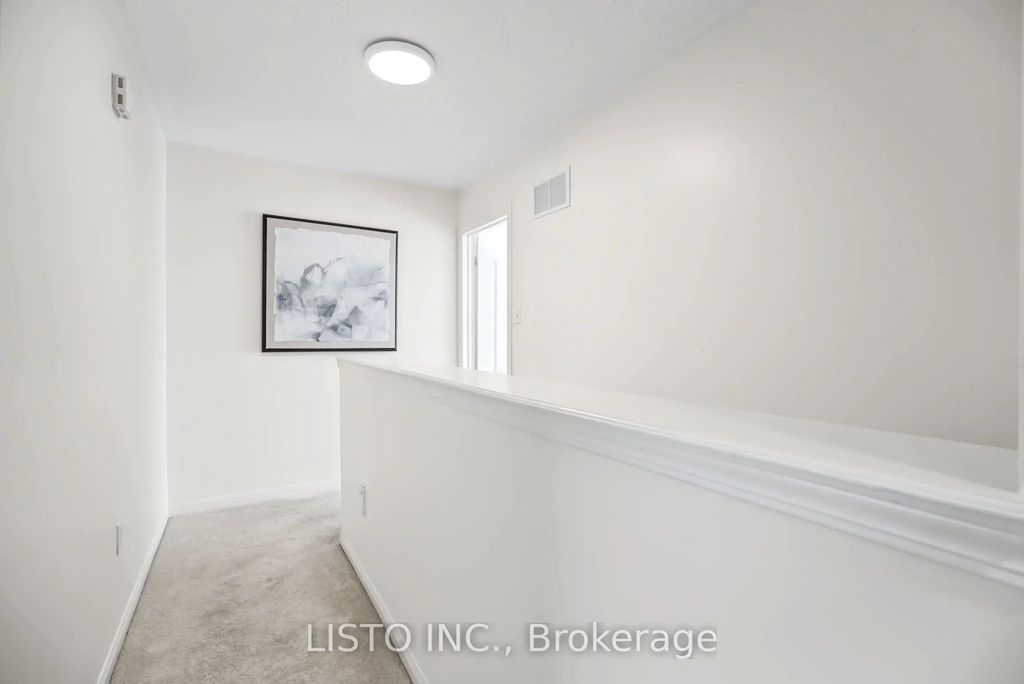 15 Mantis Road, Toronto E11