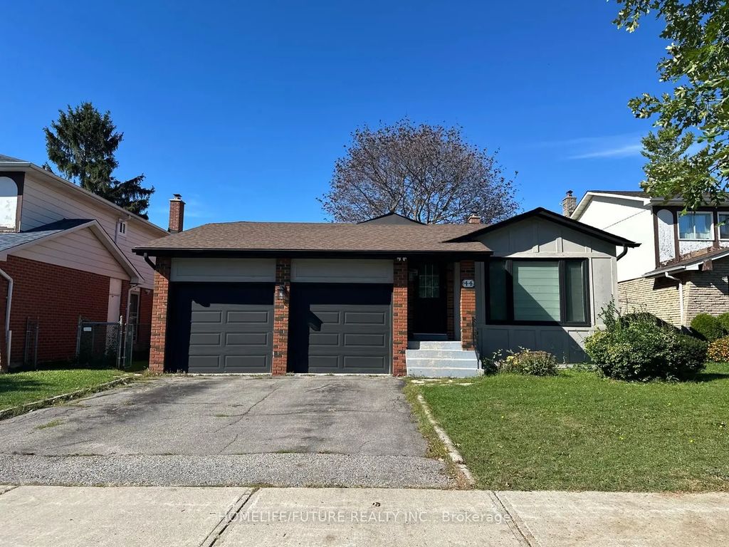 44 Wellpark Boulevard Bsmt, Toronto E07