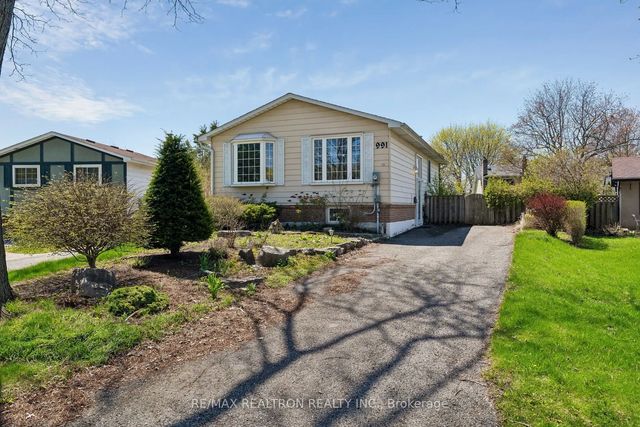 991 Cardinal Court, Oshawa