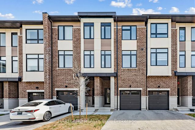 1695 Dersan Street 405, Pickering