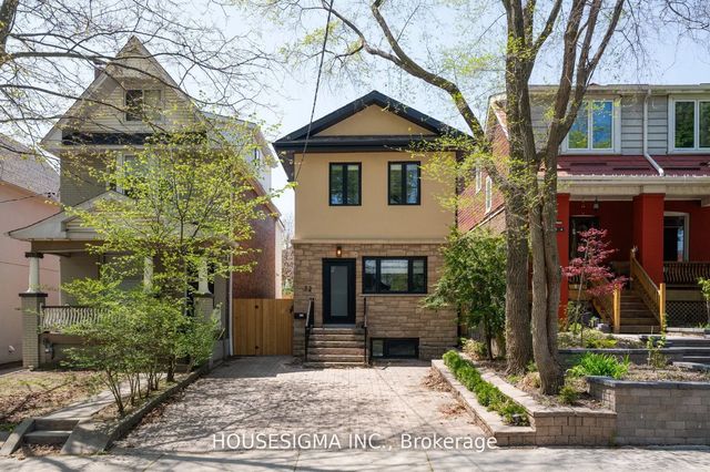 72 Redwood Avenue Lower, Toronto E01