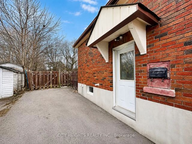 433 Crerar Avenue Lower Level, Oshawa