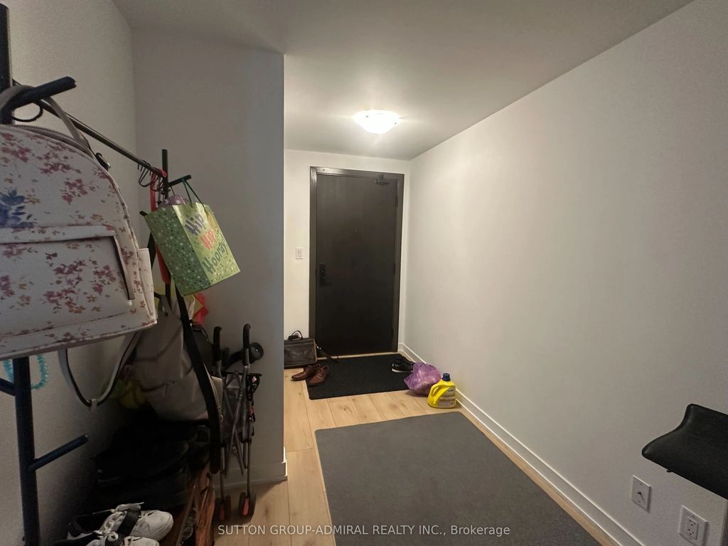2799 Kingston Road 724, Toronto E08