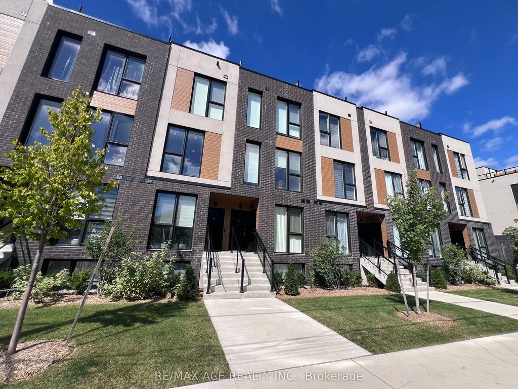 168 Clonmore Drive 11, Toronto E06