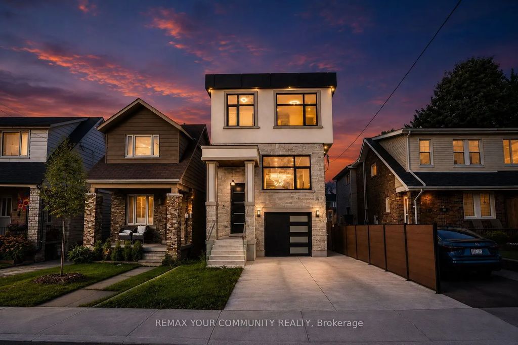 49 Wayland Avenue, Toronto E02