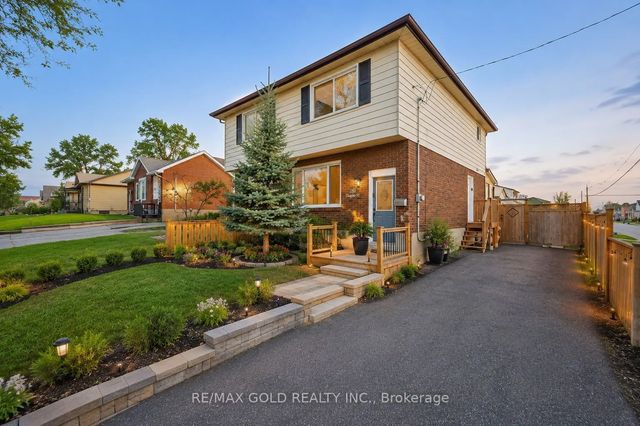 784 Douglas Street, Oshawa