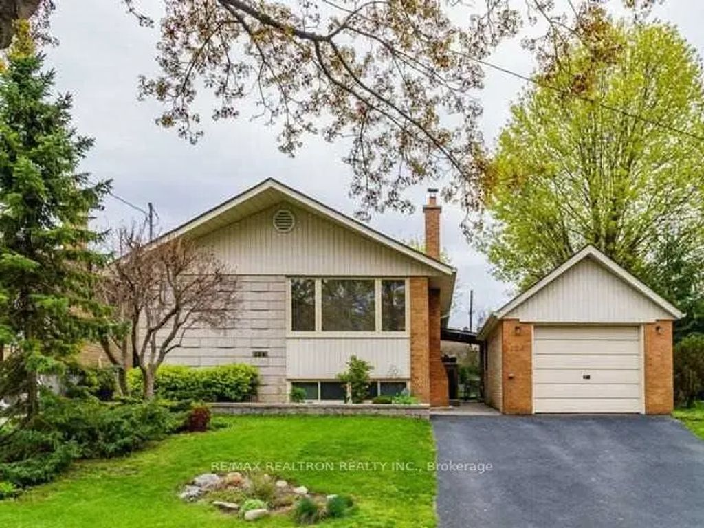 124 Thicketwood Drive Bsmnt, Toronto E08