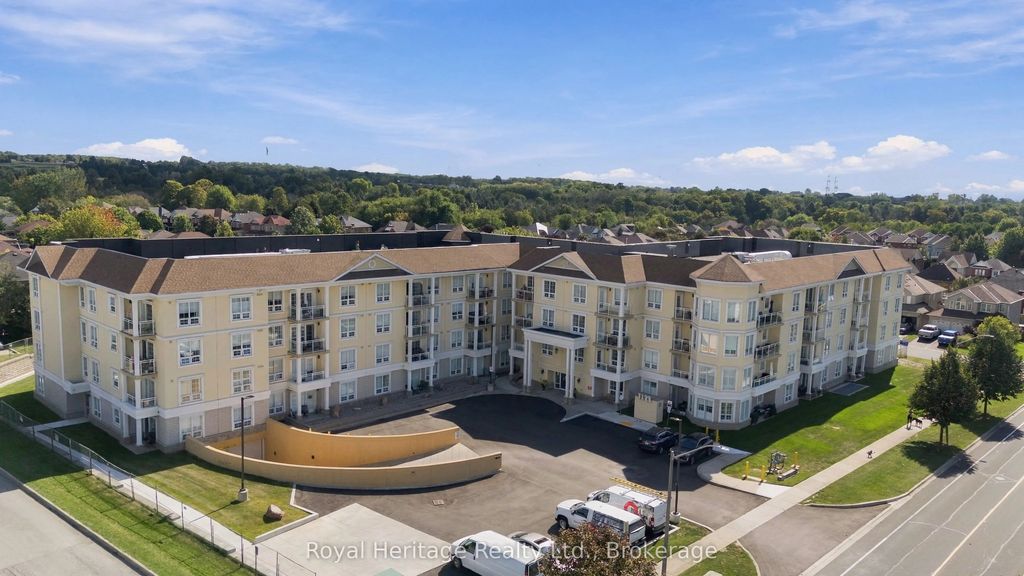 21 Brookhouse Drive 106, Clarington