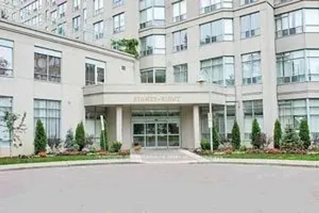 88 Corporate Drive 1811, Toronto E09