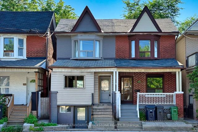 792 Pape Avenue 2nd Floor, Toronto E03