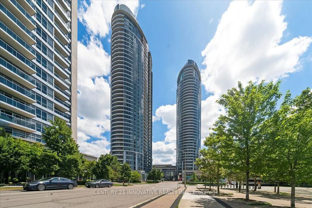 125 Village Green Square 3501, Toronto E07