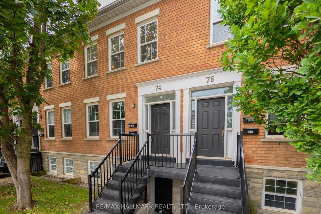 74 Coxwell Avenue C, Toronto E01