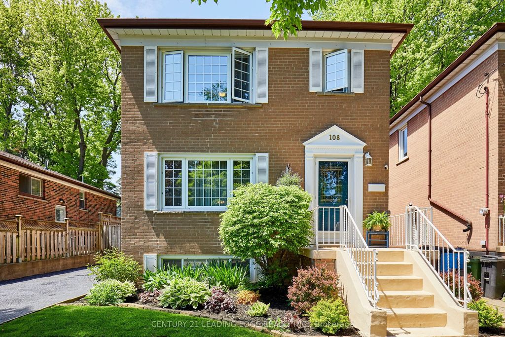 108 Gradwell Drive, Toronto E08