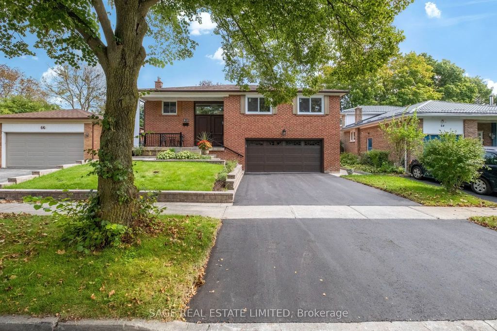 62 Ovendon Square, Toronto E07