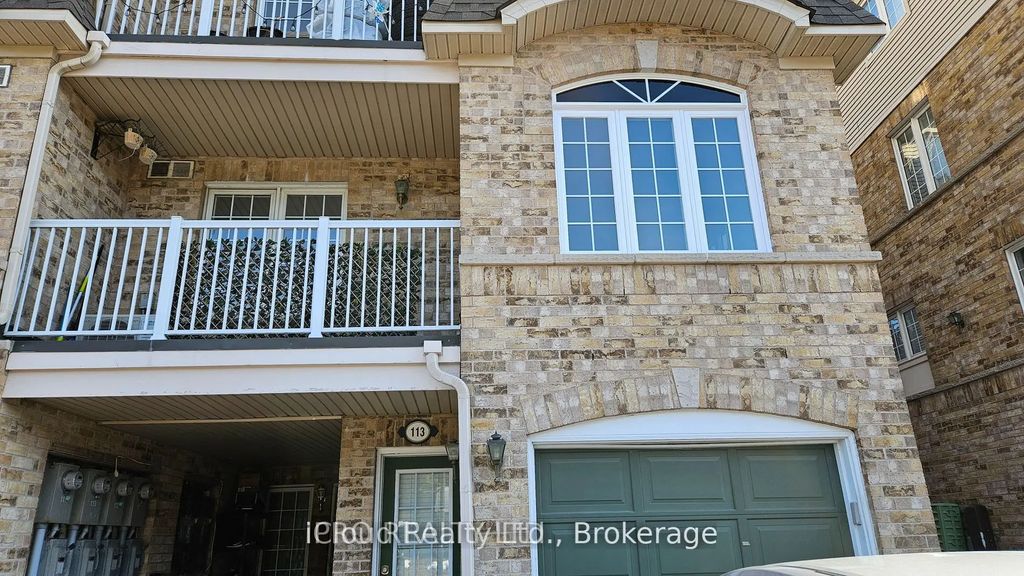 42 Pinery Trail 113, Toronto E11