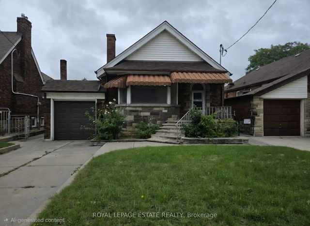 839 Coxwell Avenue Main, Toronto E03