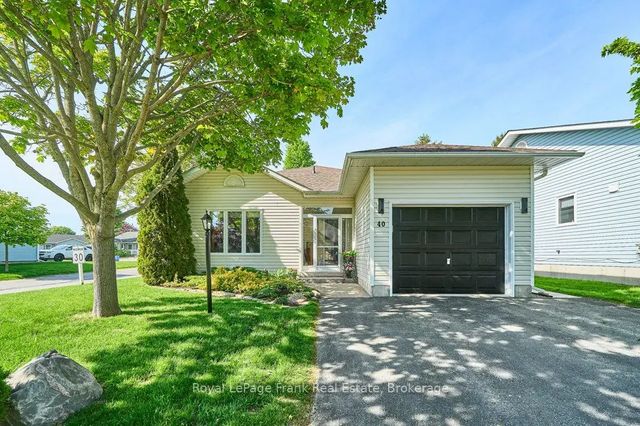 40 Niagara Trail, Clarington