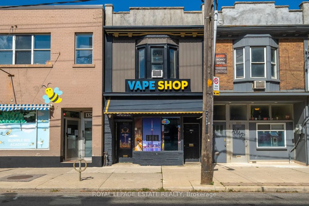 1562 Queen Street E, Toronto E01