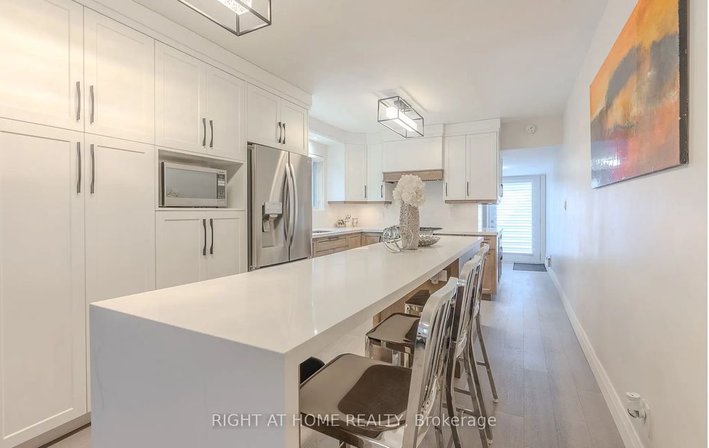 15 Hamstead Avenue, Toronto E03