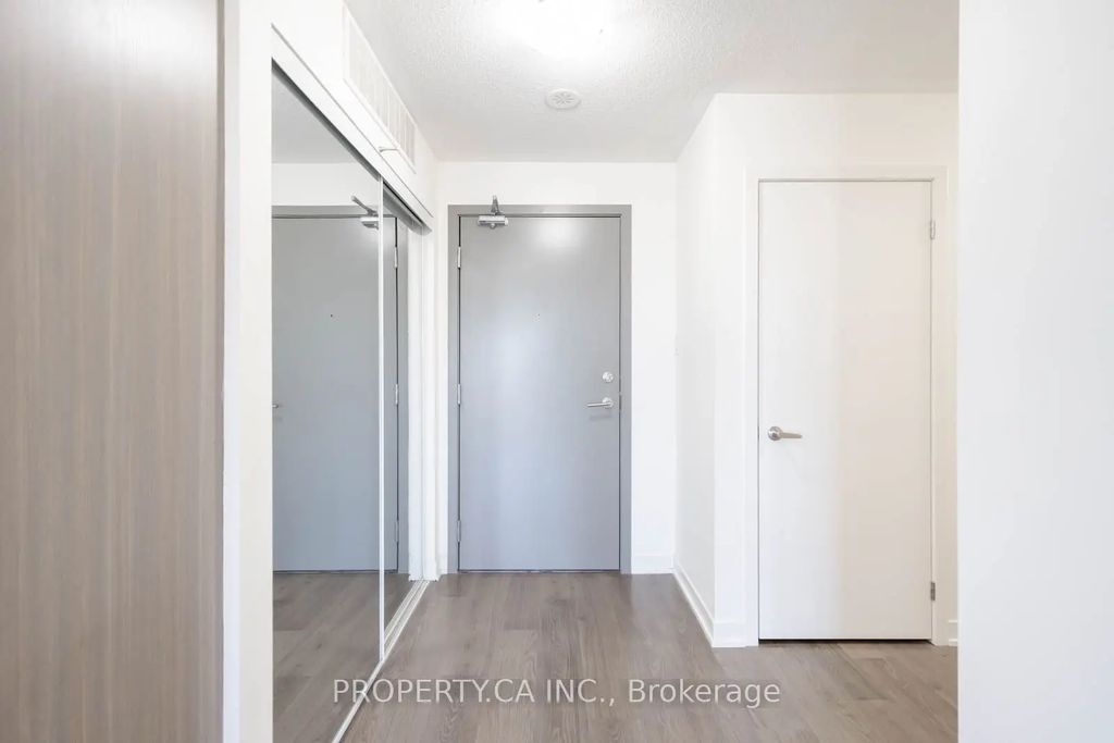 20 Orchid Place Drive 412, Toronto E11