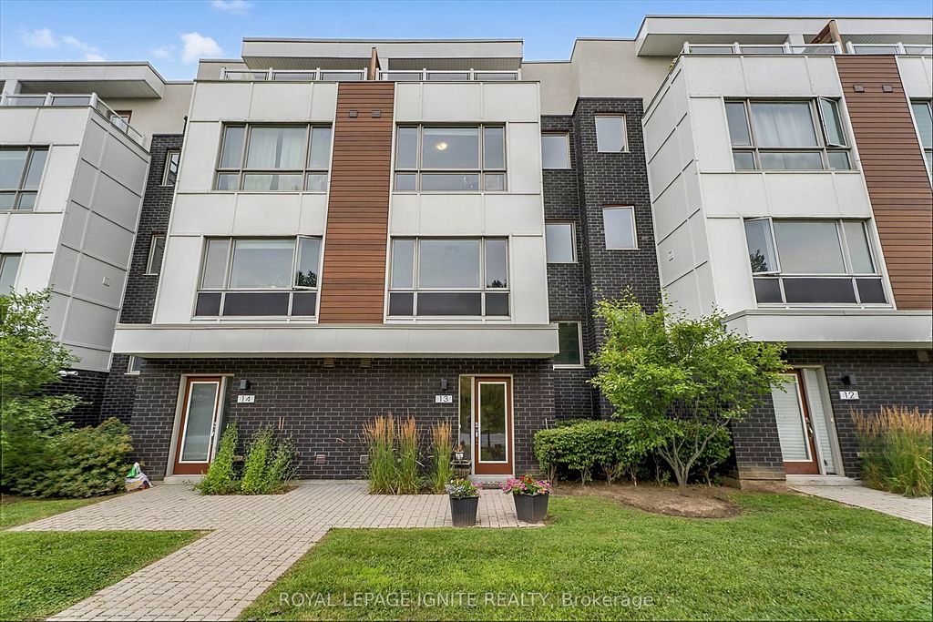 1870 Altona Road 13, Pickering