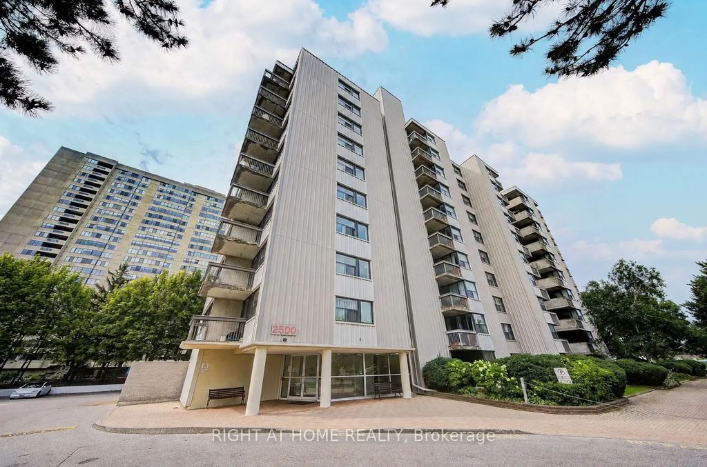 2500 Bridletowne Circle #208, Toronto E05