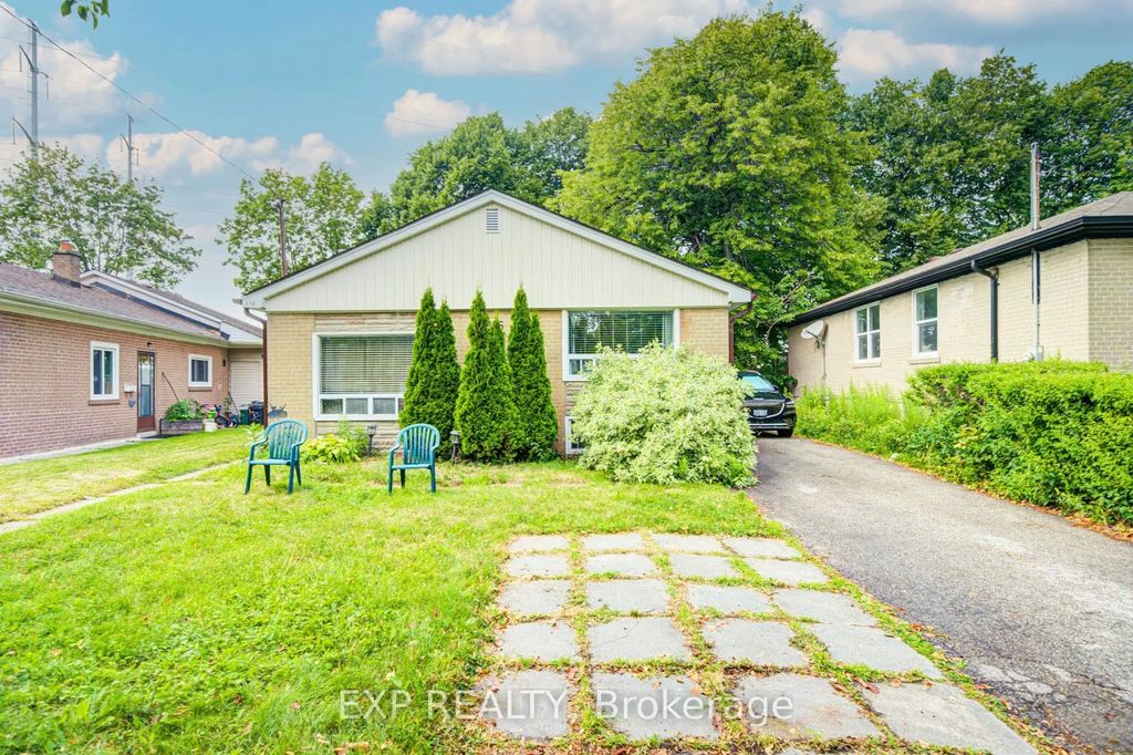 176 Sedgemount Drive, Toronto E09