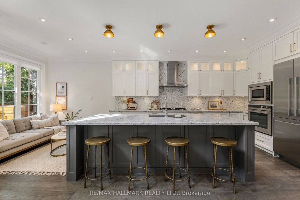 152 Wheeler Avenue, Toronto E02