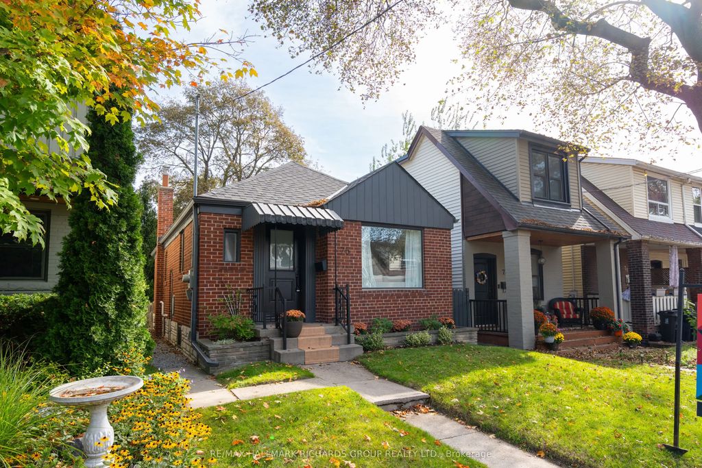75 Wayland Avenue, Toronto E02