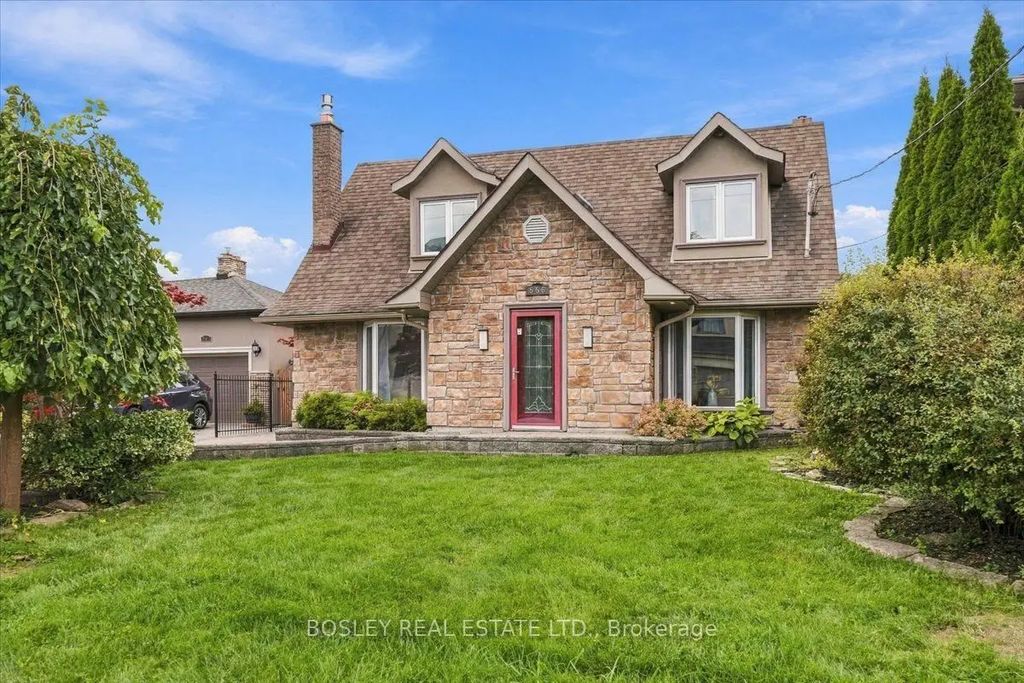 566 Rougemount Drive, Pickering