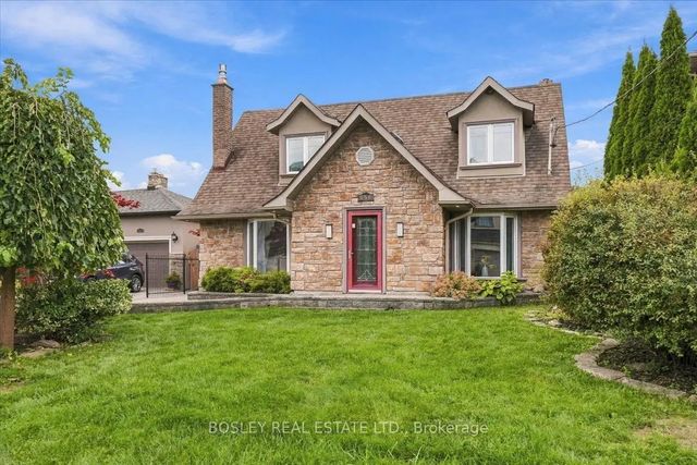 566 Rougemount Drive, Pickering