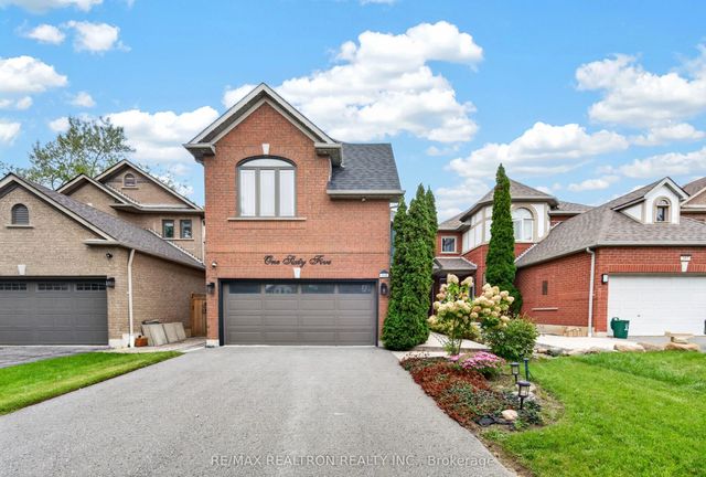 165 Thicket Crescent, Pickering