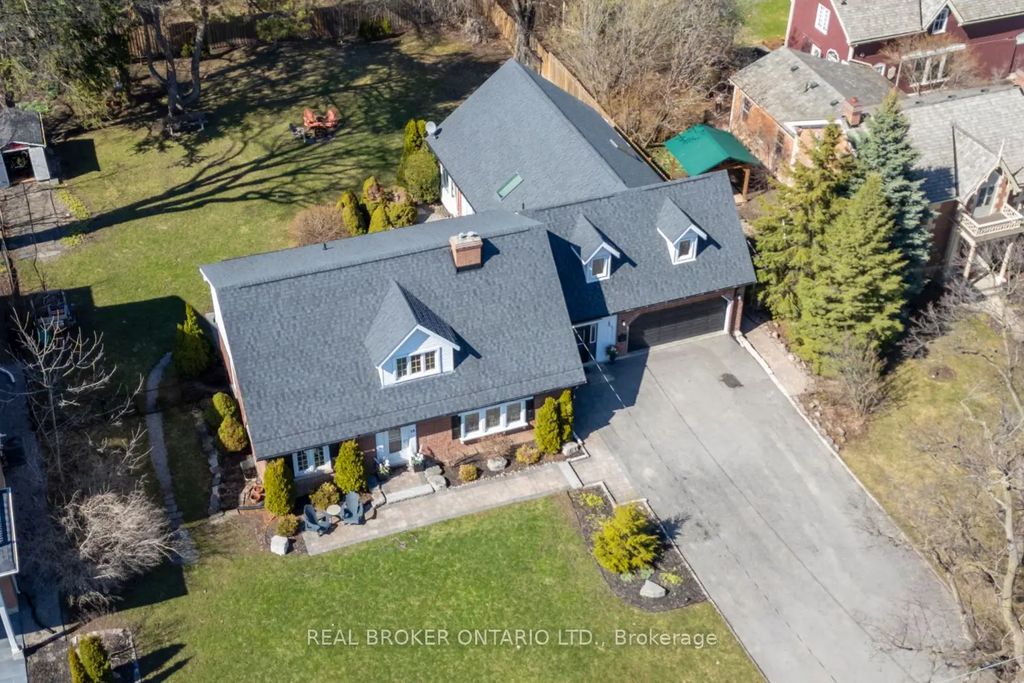 18 Concession Street W, Clarington