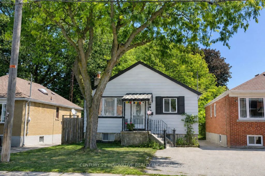 101 Heale Avenue, Toronto E06