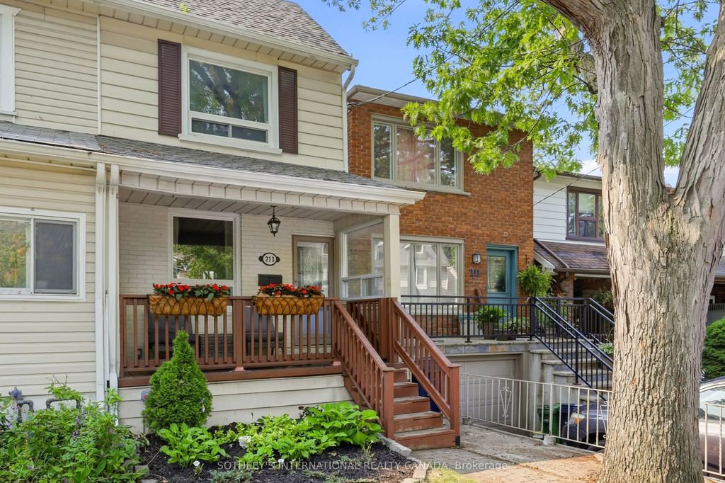 213 Oakcrest Avenue, Toronto E02