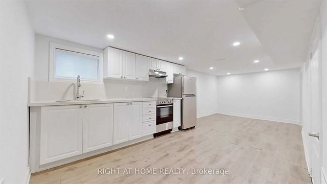 8 Airley Crescent Bsmt, Toronto E03