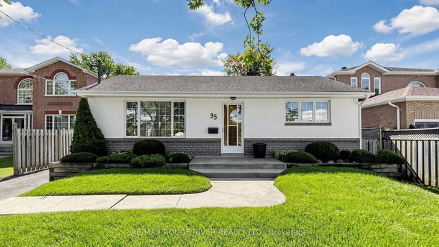 35 Southlawn Drive, Toronto E05