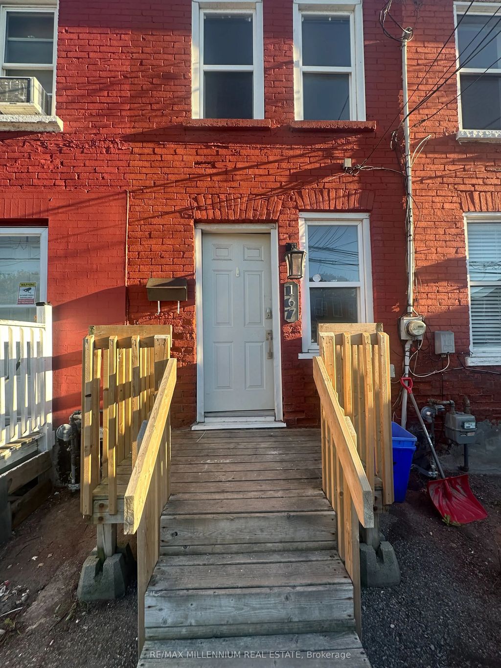 167 Olive Avenue, Oshawa