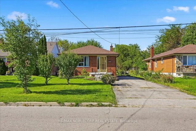 66 Gooderham Drive, Toronto E04
