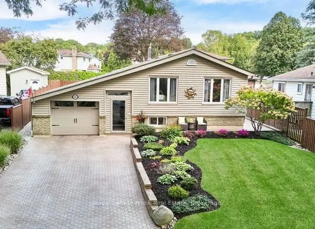 1006 Cardinal Court, Oshawa