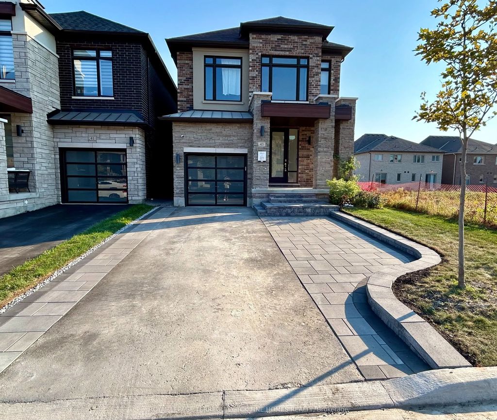 43 Auckland Drive, Whitby
