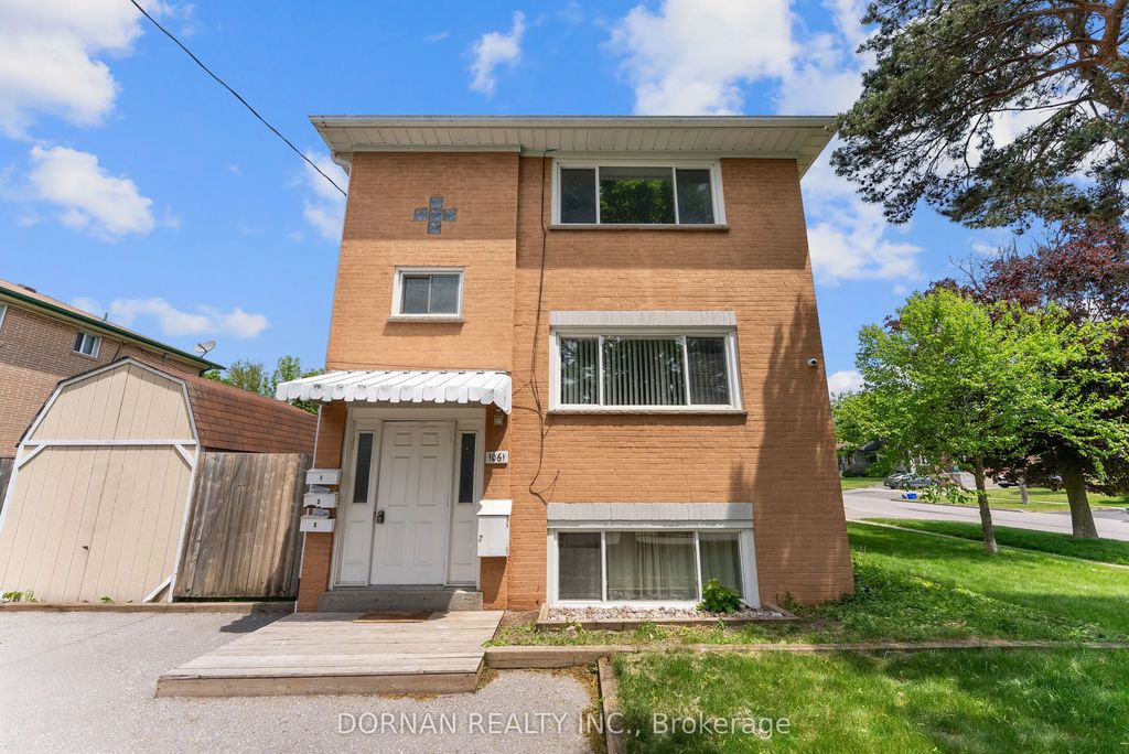 1061 Ravine Road 3, Oshawa