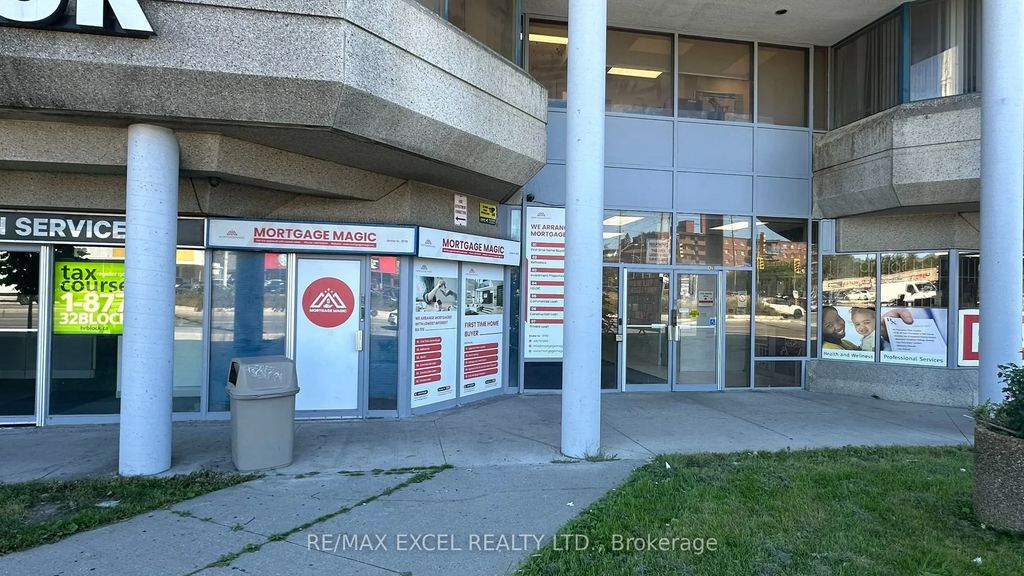 2425 Eglinton Avenue E 102, Toronto E04