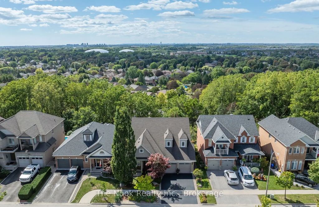 70 James Rowe Drive, Whitby