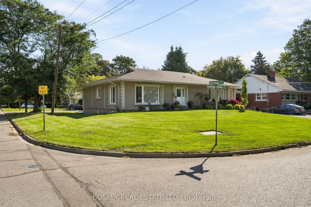 9 George Jones Street Lower, Ajax