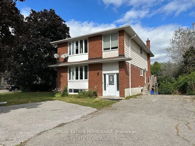 511 Harris Court Upper, Whitby