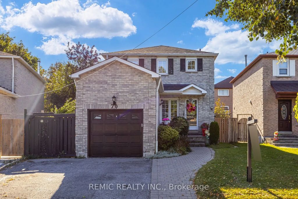 70 Large Crescent, Ajax