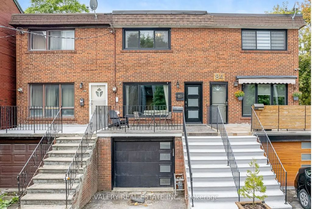 80 Saulter Street, Toronto E01