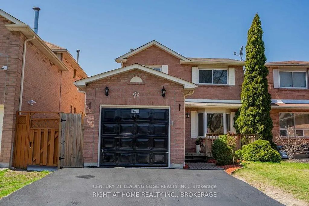 62 Daniels Crescent Upper, Ajax