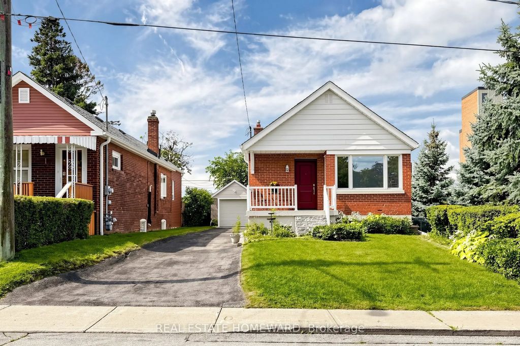 120 Pitt Avenue, Toronto E04